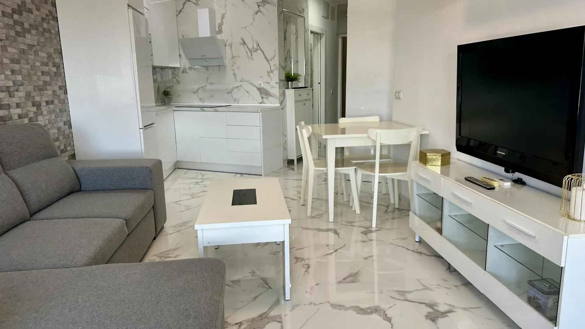 Апартаменты Moderno Loft En La Colina Торремолинос